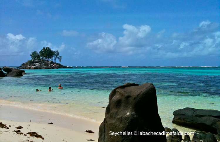 seychelles mahè spiaggia